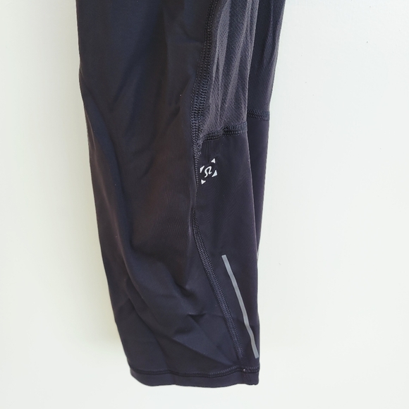 Lululemon Surge Light 3/4 Tight 23" Black Size Medium - Picture 6 of 16